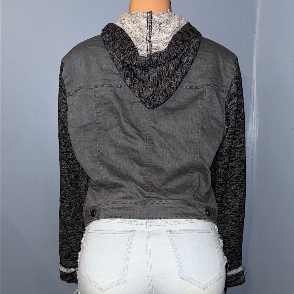 Tinseltown Gray and Black Utility Jacket - Size XL - Picture 4 of 5